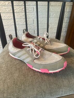 Adidas Womens golf shoes